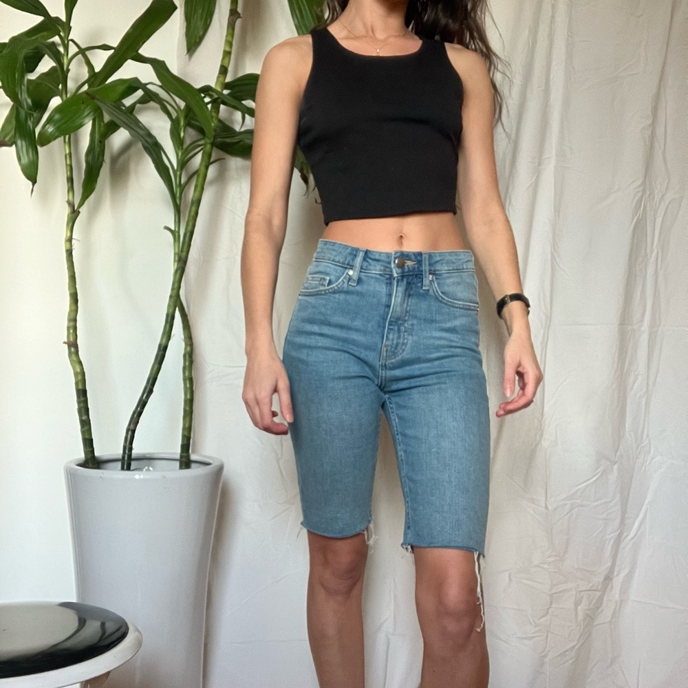 Cute black crop top